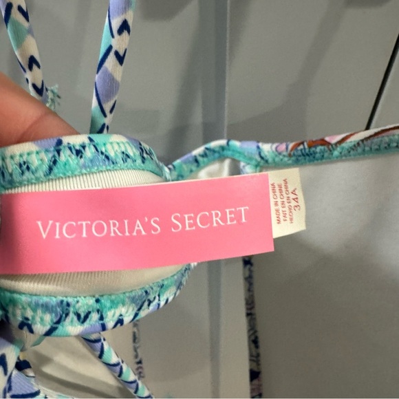 Victoria’s Secret Bikini Top Blue White Aqua Paisley Print with Tassels size 34A - Picture 4 of 7